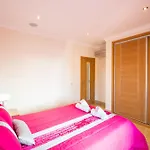 #054 Walk Everywhere Apartment *