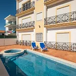 #054 Walk Everywhere Apartment Albufeira