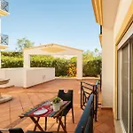 #054 Walk Everywhere Apartment *