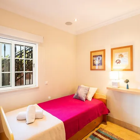 #054 Walk Everywhere * Albufeira