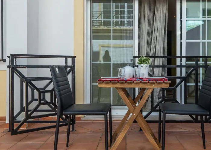 Apartment #054 Walk Everywhere