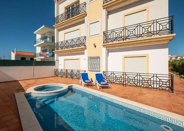 #054 Walk Everywhere Apartment Albufeira