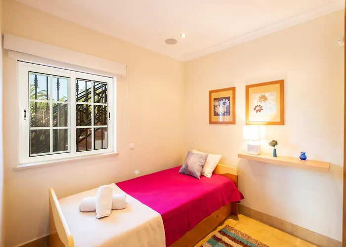 #054 Walk Everywhere * Albufeira