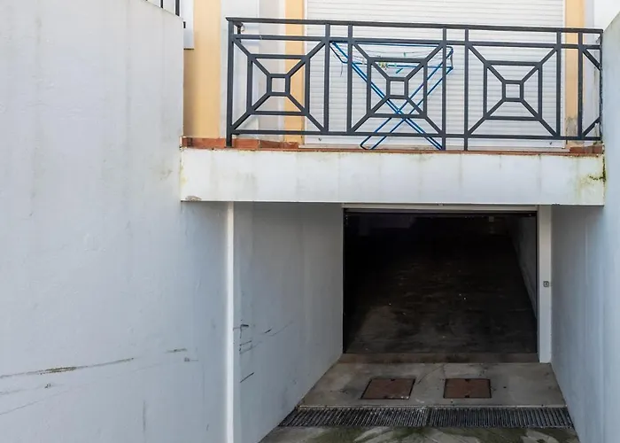 #054 Walk Everywhere Apartment