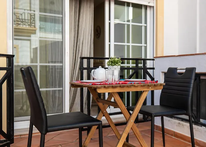 #054 Walk Everywhere Apartment *