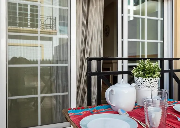 #054 Walk Everywhere Albufeira